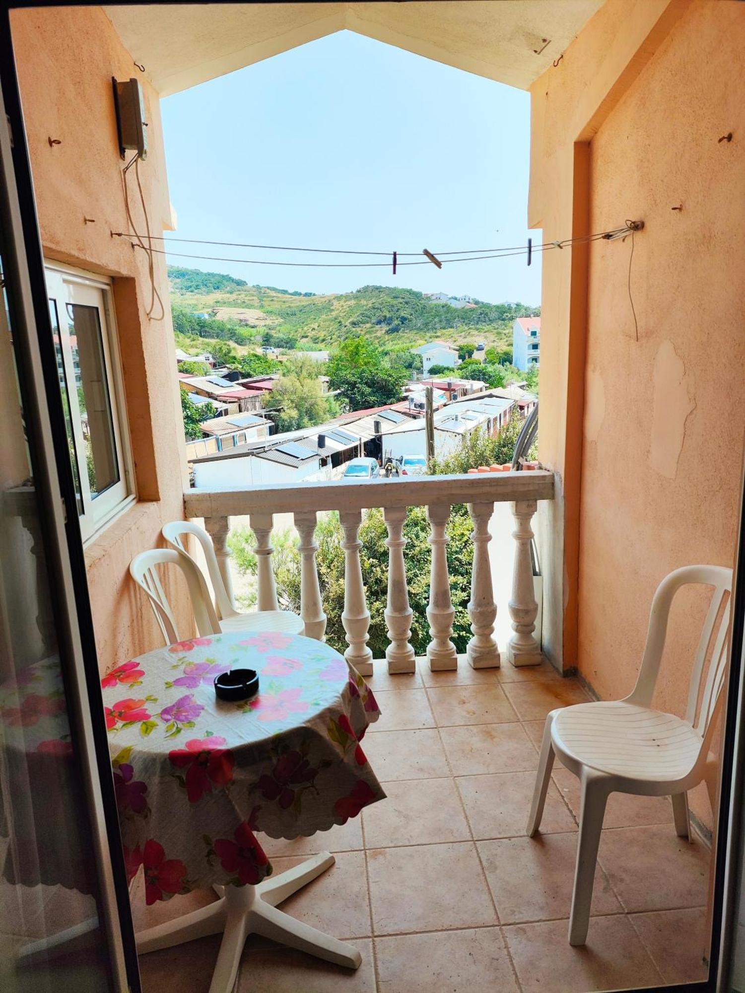 Tonino Apartments Паг Екстериор снимка