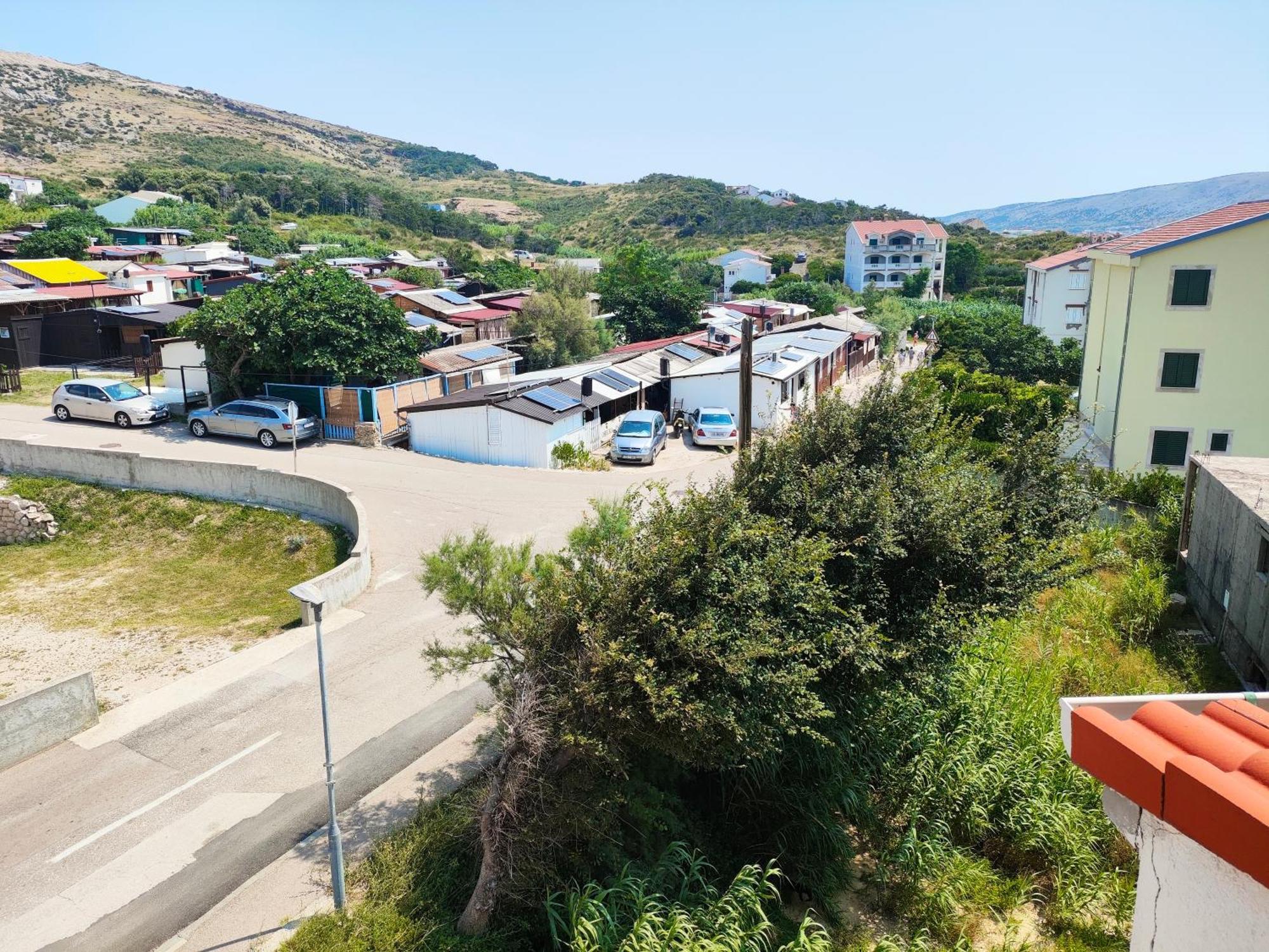 Tonino Apartments Паг Екстериор снимка